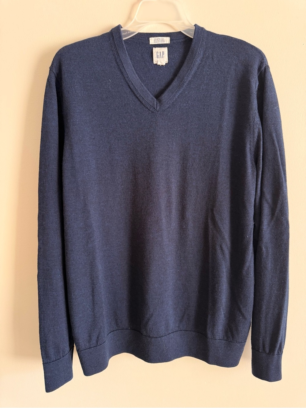 GAP Men's Dark Navy V-Neck Sweater